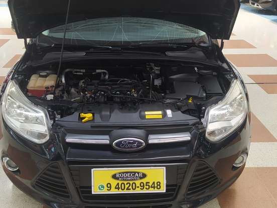 FORD-FOCUS-1.6 SE 16V FLEX 4P POWERSHIFT FORD-FOCUS-2014