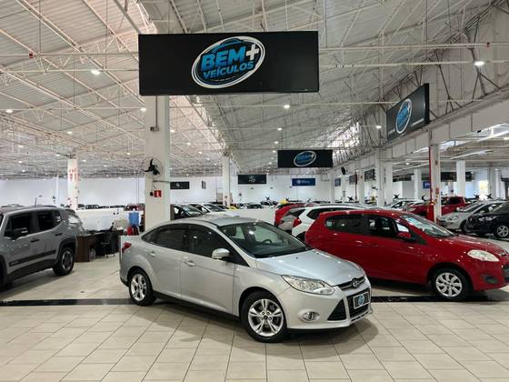 FORD FOCUS 2.0 S SEDAN 16V FLEX 4P POWERSHIFT