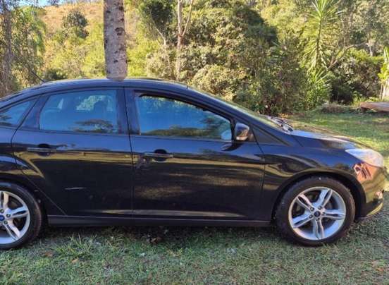 FORD-FOCUS-2015