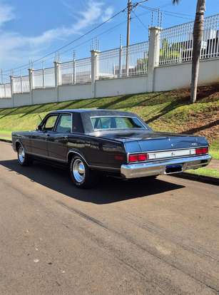 FORD-GALAXIE-1982