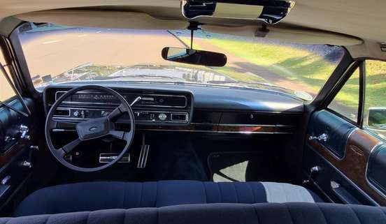 FORD-GALAXIE-1982