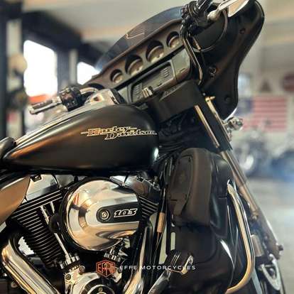 HARLEY-DAVIDSON-STREET GLIDE-2014