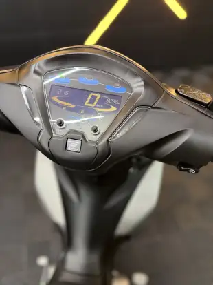 HONDA-BIZ 125i-2023