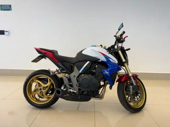 HONDA CB 1000R 