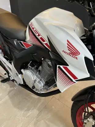 HONDA-CB TWISTER-2022