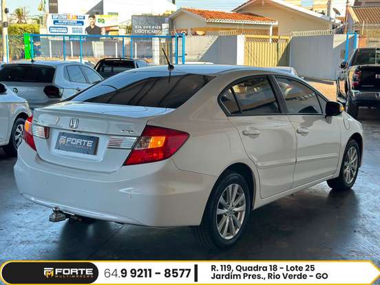HONDA-CIVIC-1.8 LXL 16V FLEX 4P AUTOMÁTICO HONDA-CIVIC-2013