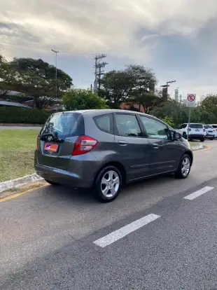 HONDA-FIT-2009