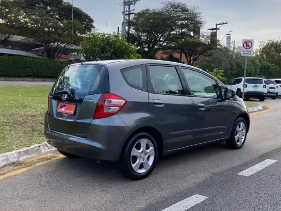 HONDA-FIT-1.4 LX 16V FLEX 4P MANUAL HONDA-FIT-2009