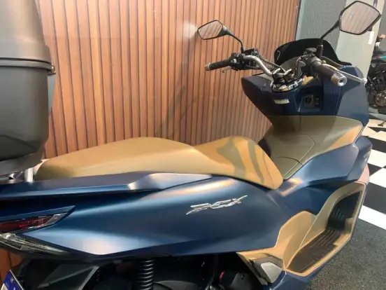 HONDA-PCX 160 DLX-2023