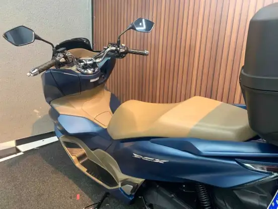 HONDA-PCX 160 DLX-2023