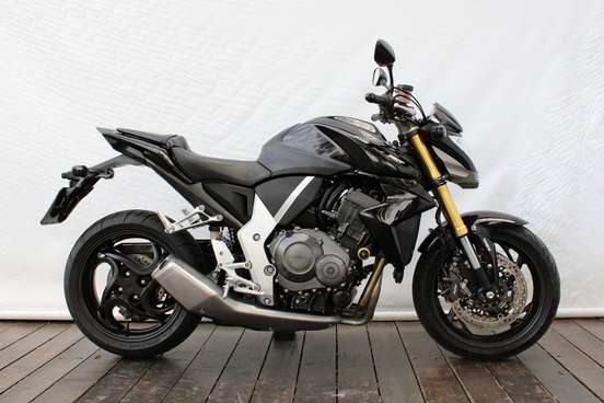 HONDA-CB 1000R-2015