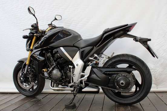 HONDA-CB 1000R-2015