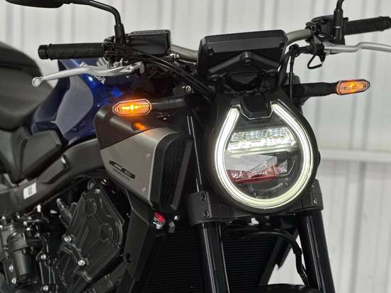 HONDA-CB 650R E-CLUTCH HONDA-CB 650R E-CLUTCH-2025