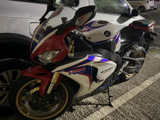 HONDA-CBR 1000RR FIREBLADE HONDA-CBR 1000RR FIREBLADE-2010