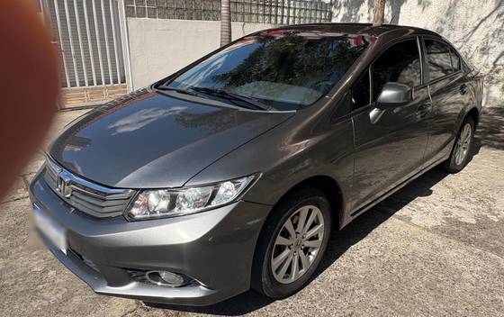 HONDA CIVIC 1.8 LXS 16V FLEX 4P AUTOMÁTICO