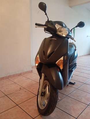 HONDA-LEAD 110-2015