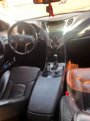 HYUNDAI-AZERA-2013