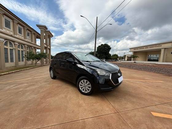 HYUNDAI HB20 1.0 UNIQUE 12V FLEX 4P MANUAL