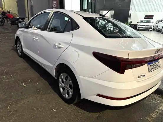 HYUNDAI-HB20S-2024