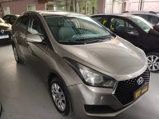 HYUNDAI HB20S 1.6 COMFORT PLUS 16V FLEX 4P MANUAL HYUNDAI HB20S 1.6 COMFORT PLUS 16V FLEX 4P MANUAL