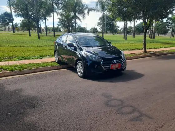HYUNDAI HB20S 1.6 COMFORT STYLE 16V FLEX 4P AUTOMÁTICO