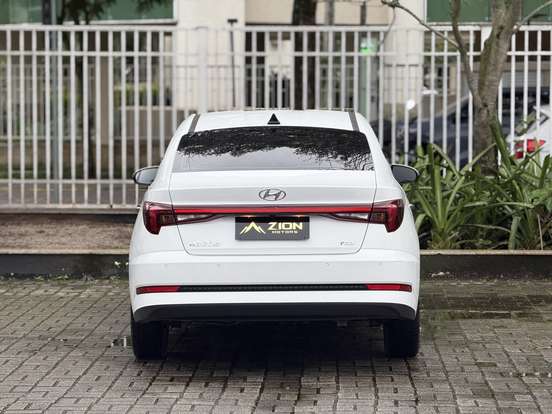 HYUNDAI-HB20S-2023