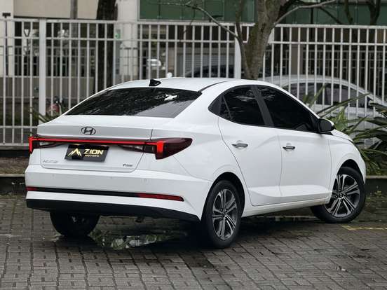 HYUNDAI-HB20S-2023