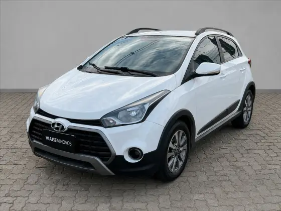 HYUNDAI HB20X 1.6 16V STYLE FLEX 4P MANUAL HYUNDAI HB20X 1.6 16V STYLE FLEX 4P MANUAL
