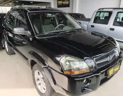 HYUNDAI TUCSON 2.0 MPFI GL 16V 142CV 2WD GASOLINA 4P MANUAL HYUNDAI TUCSON 2.0 MPFI GL 16V 142CV 2WD GASOLINA 4P MANUAL