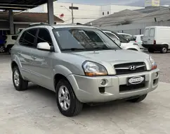 HYUNDAI TUCSON 2.0 MPFI GLS 16V 143CV 2WD FLEX 4P AUTOMÁTICO HYUNDAI TUCSON 2.0 MPFI GLS 16V 143CV 2WD FLEX 4P AUTOMÁTICO
