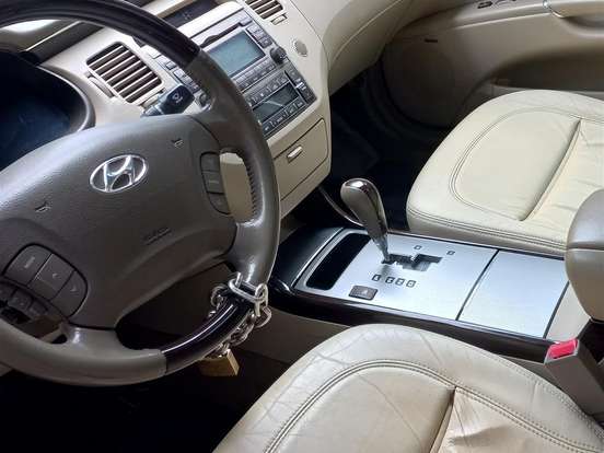 HYUNDAI-AZERA-3.3 MPFI GLS SEDAN V6 24V GASOLINA 4P AUTOMÁTICO HYUNDAI-AZERA-2010