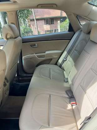 HYUNDAI-AZERA-2010