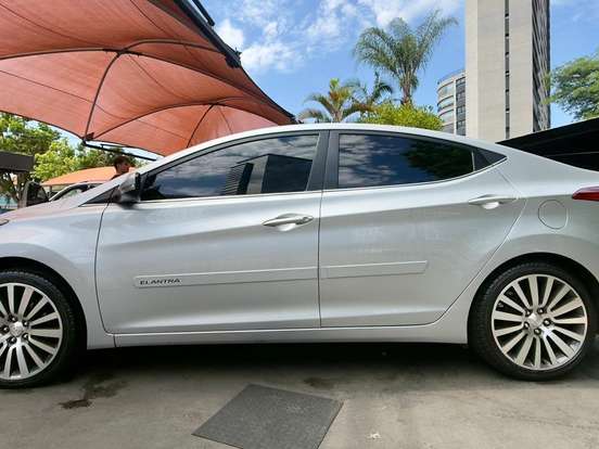 HYUNDAI-ELANTRA-2.0 GLS 16V FLEX 4P AUTOMÁTICO HYUNDAI-ELANTRA-2014
