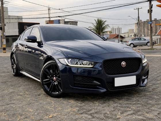 JAGUAR XE 2.0 16V INGENIUM P250 GASOLINA R-SPORT 4P AUTOMÁTICO