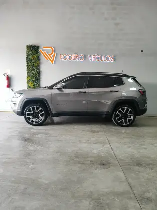 JEEP COMPASS 2.0 16V DIESEL LIMITED 4X4 AUTOMÁTICO JEEP COMPASS 2.0 16V DIESEL LIMITED 4X4 AUTOMÁTICO