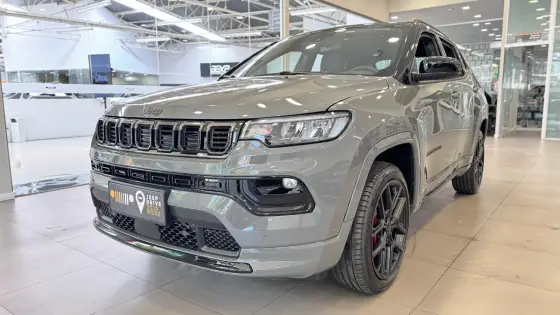 JEEP COMPASS 2.0 HURRICANE TURBO FLEX BLACKHAWK AT9 JEEP COMPASS 2.0 HURRICANE TURBO FLEX BLACKHAWK AT9