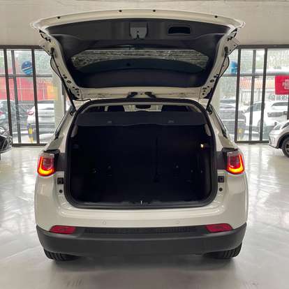 JEEP-COMPASS-2.0 16V DIESEL LONGITUDE 4X4 AUTOMÁTICO JEEP-COMPASS-2017