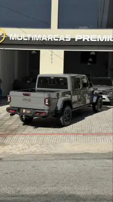 JEEP-GLADIATOR-2023