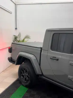 JEEP-GLADIATOR-2022