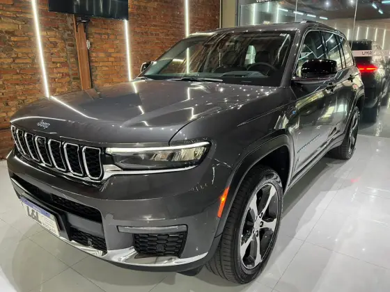 JEEP GRAND CHEROKEE 2.0 TURBO HÍBRIDO 4XE AT8 JEEP GRAND CHEROKEE 2.0 TURBO HÍBRIDO 4XE AT8
