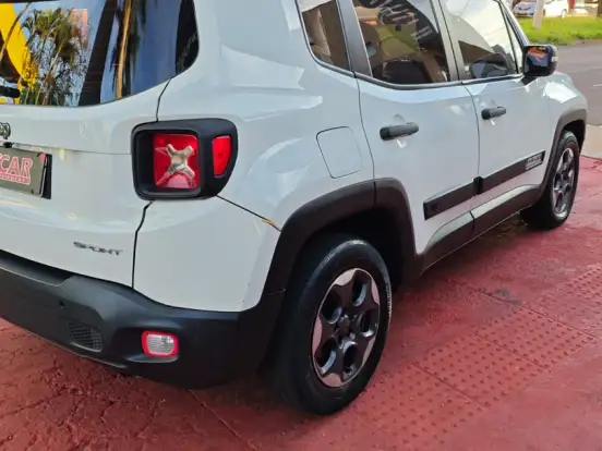 JEEP-RENEGADE-1.8 16V FLEX SPORT 4P AUTOMÁTICO JEEP-RENEGADE-2015