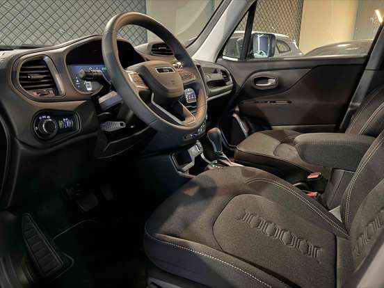 JEEP-RENEGADE-2026