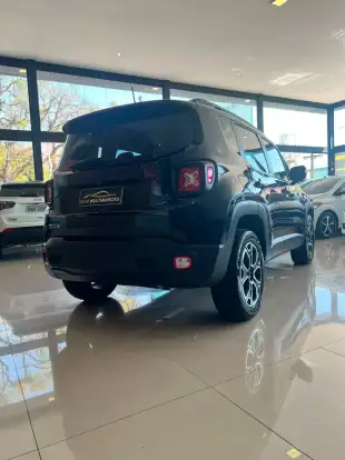 JEEP-RENEGADE-2.0 16V TURBO DIESEL NIGHT EAGLE 4P 4X4 AUTOMÁTICO JEEP-RENEGADE-2018