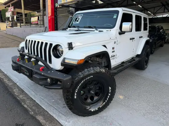 JEEP WRANGLER 2.0 TURBO GASOLINA SAHARA 4P 4X4 AT8