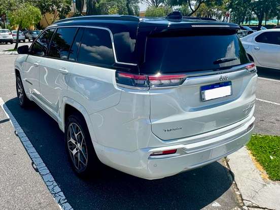 JEEP-COMMANDER-2.0 TD380 TURBO DIESEL OVERLAND AT9 JEEP-COMMANDER-2022