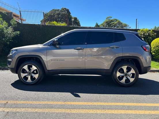 JEEP-COMPASS-2.0 16V DIESEL LONGITUDE 4X4 AUTOMÁTICO JEEP-COMPASS-2017