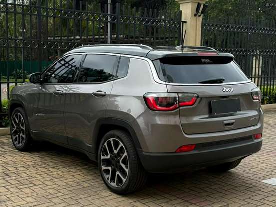 JEEP-COMPASS-2.0 16V FLEX LIMITED AUTOMÁTICO JEEP-COMPASS-2018