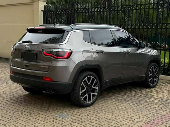 JEEP-COMPASS-2.0 16V FLEX LIMITED AUTOMÁTICO JEEP-COMPASS-2018