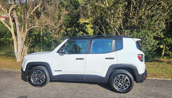 JEEP-RENEGADE-2018