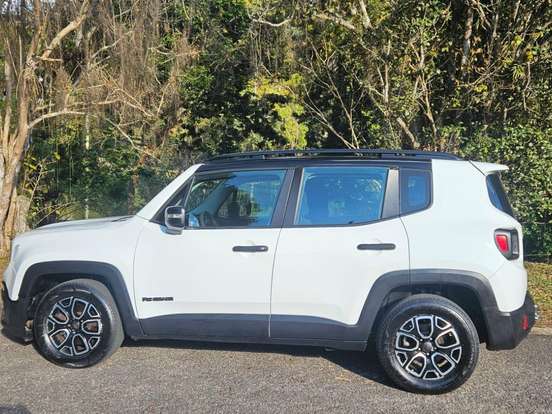 JEEP-RENEGADE-1.8 16V FLEX SPORT 4P AUTOMÁTICO JEEP-RENEGADE-2018